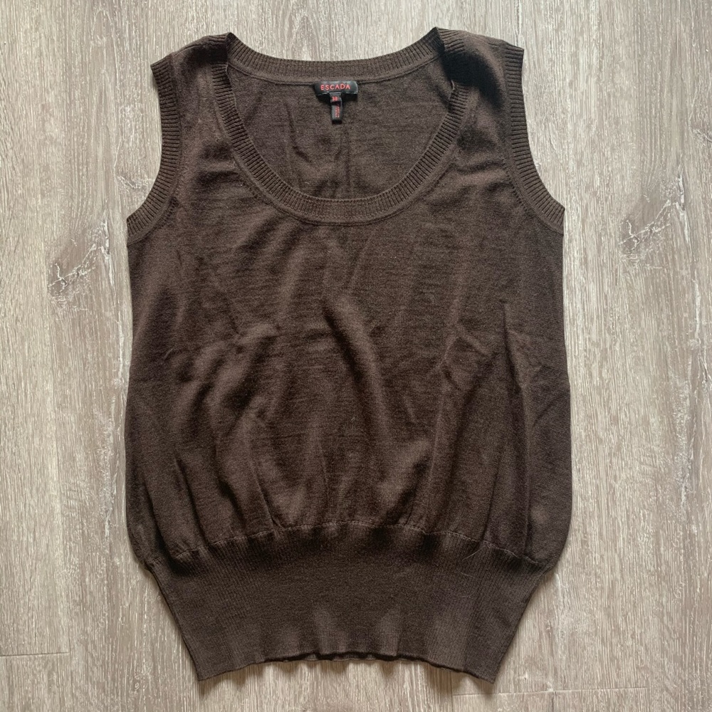 Escada tank top